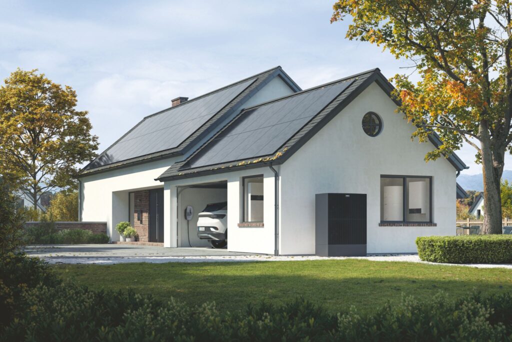 Haus mit Photovoltaik & Wärmepumpe von Viessmann